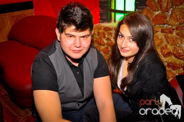 Petrecem cu Downtown, 