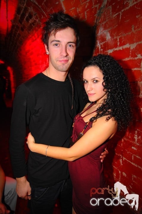 Petrecem toată noaptea, 