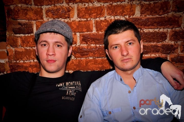 Petrecem toată noaptea, 