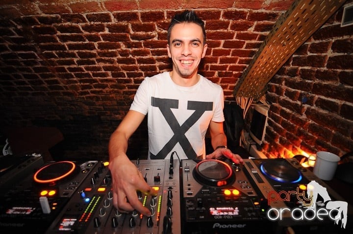 Petrecem toată noaptea, 