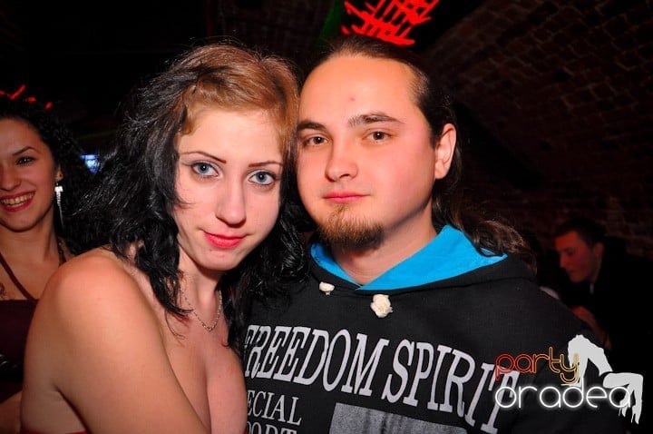 Petrecem toată noaptea, 