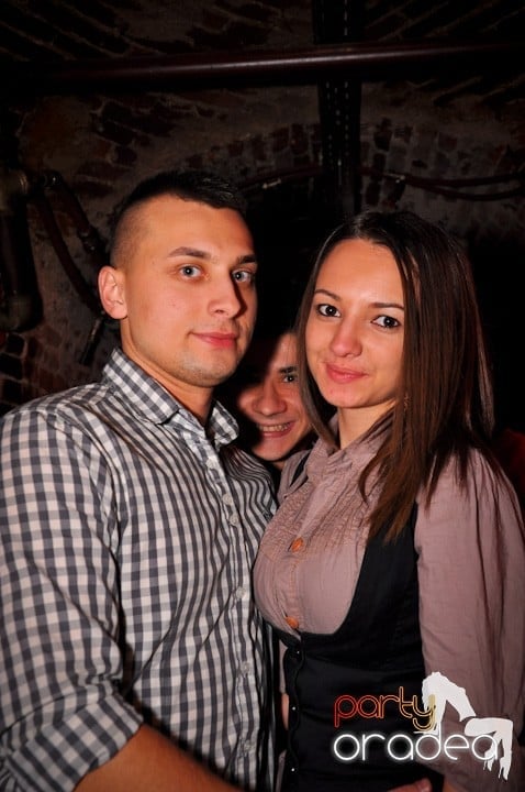 Petrecem toată noaptea, 