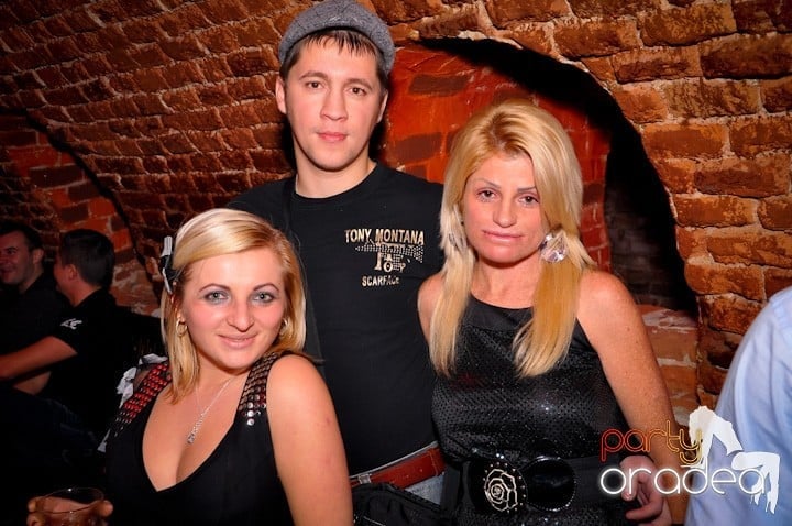 Petrecem toată noaptea, 