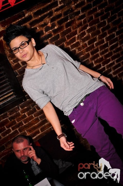 Petrecem toată noaptea, 