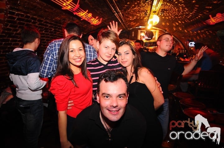 Petrecem toată noaptea, 