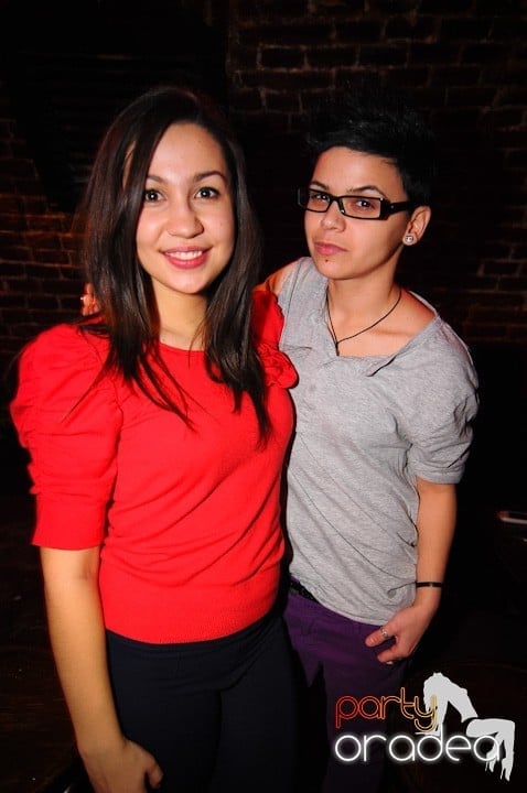 Petrecem toată noaptea, 