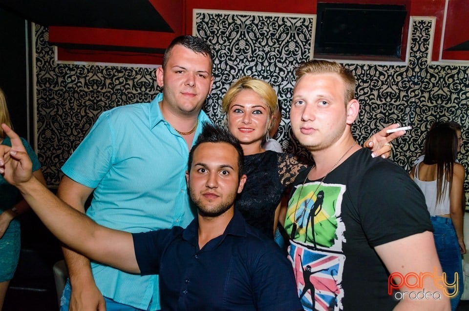 Petrecere alături de Blaga de la Oradea, 