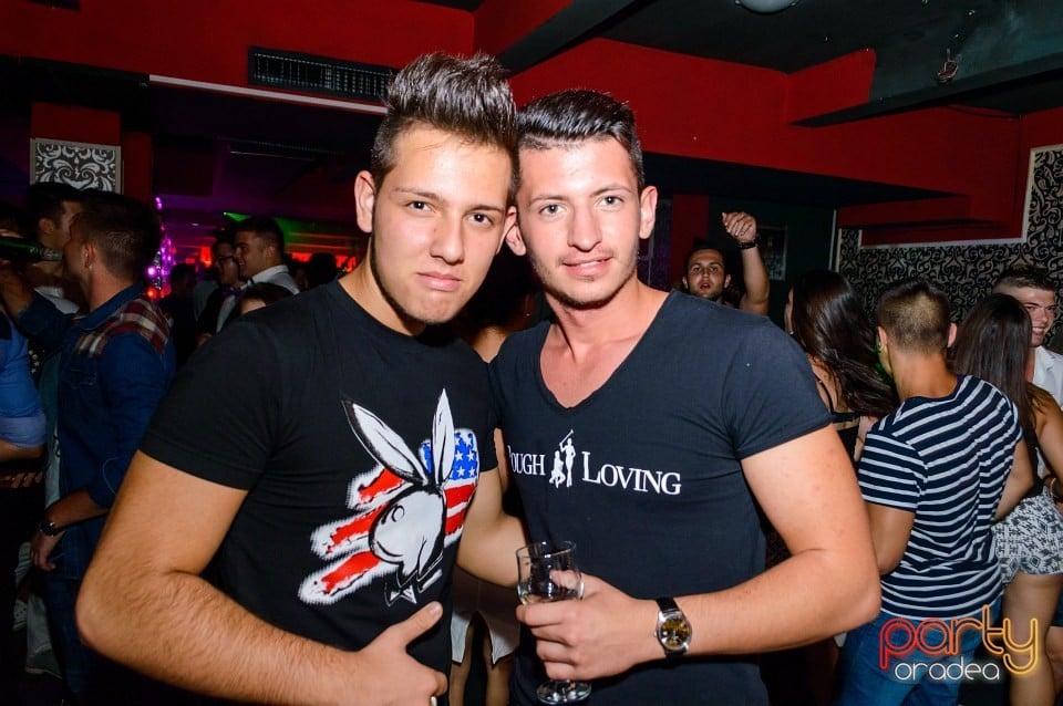 Petrecere alături de Blaga de la Oradea, 