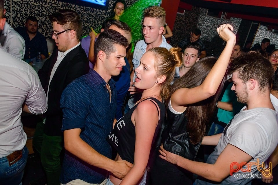 Petrecere alături de Blaga de la Oradea, 