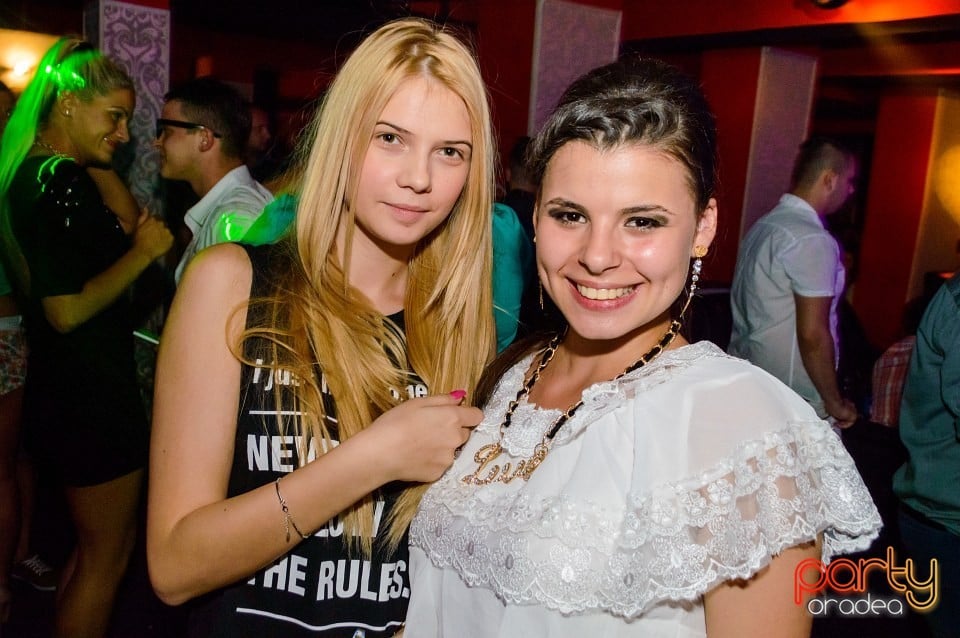 Petrecere alături de Blaga de la Oradea, 