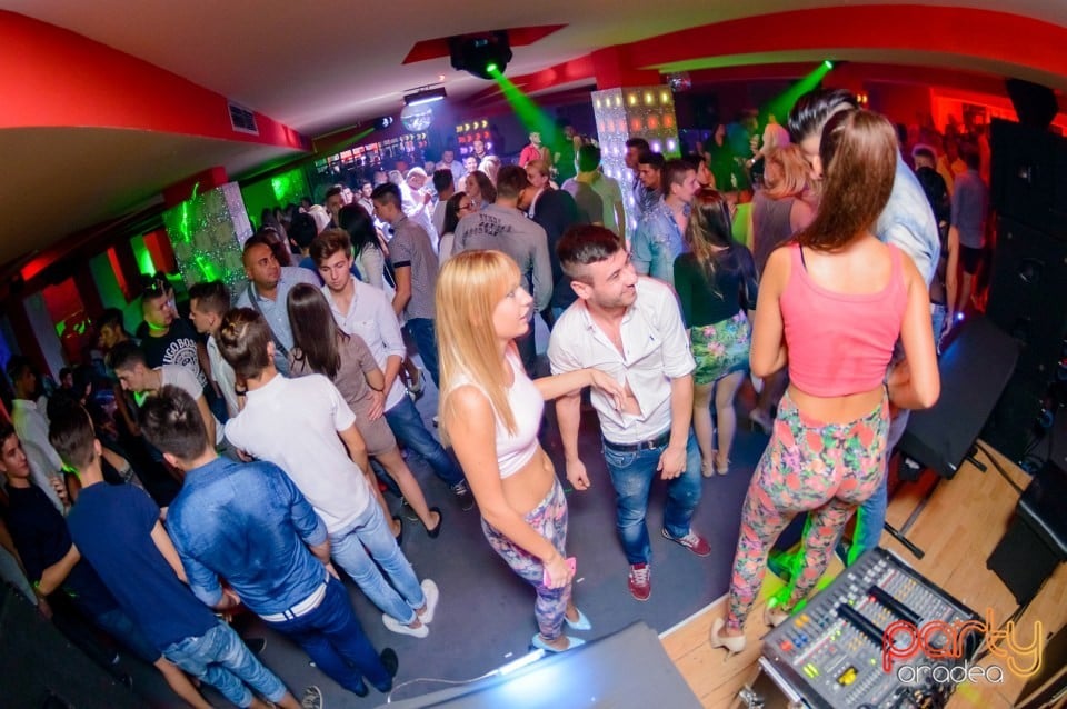 Petrecere alături de Blaga, 