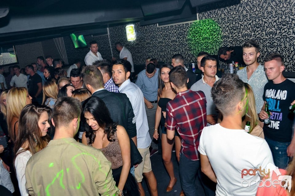 Petrecere alături de Blaga, 