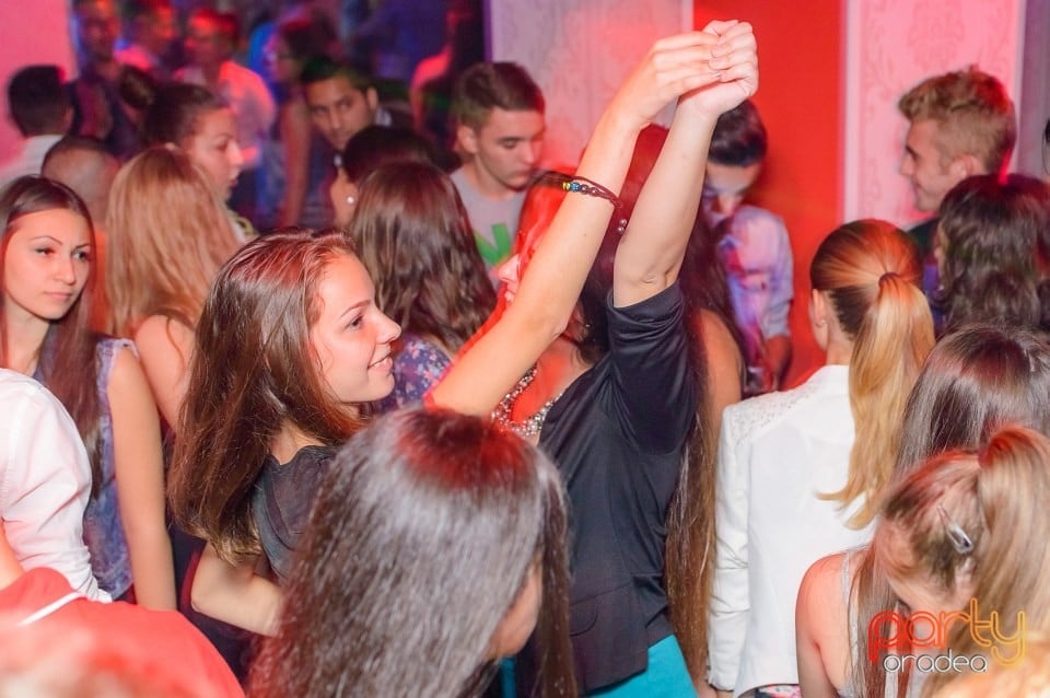 Petrecere alături de Blaga, 