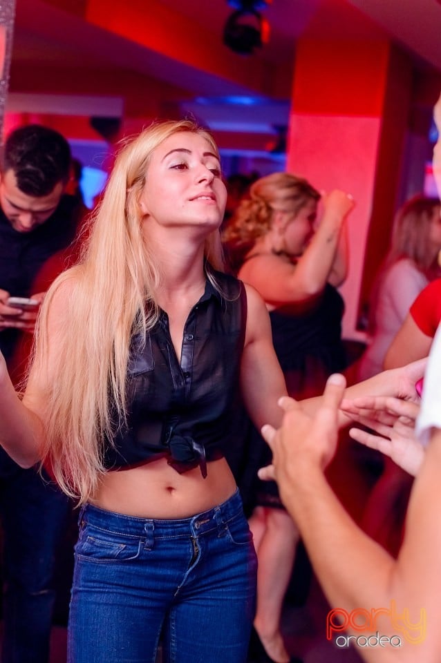 Petrecere alături de Blaga, 