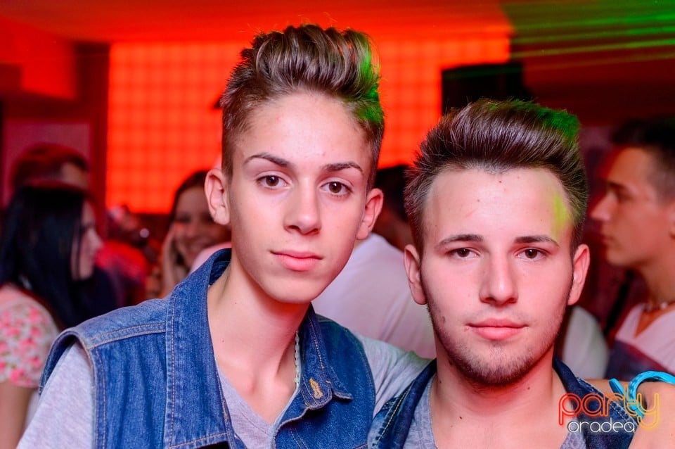 Petrecere alături de Blaga, 