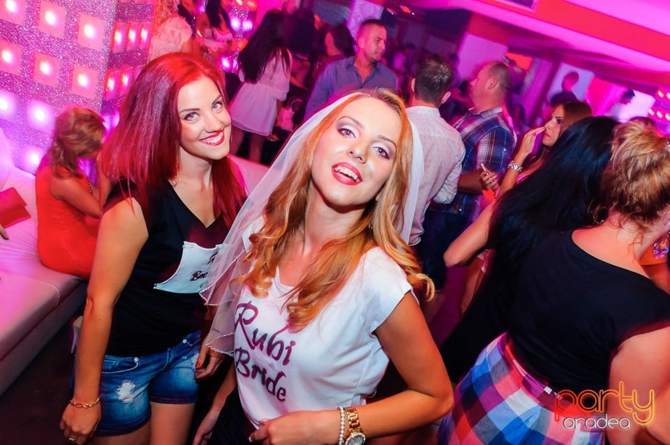 Petrecere alături de Blaga, 