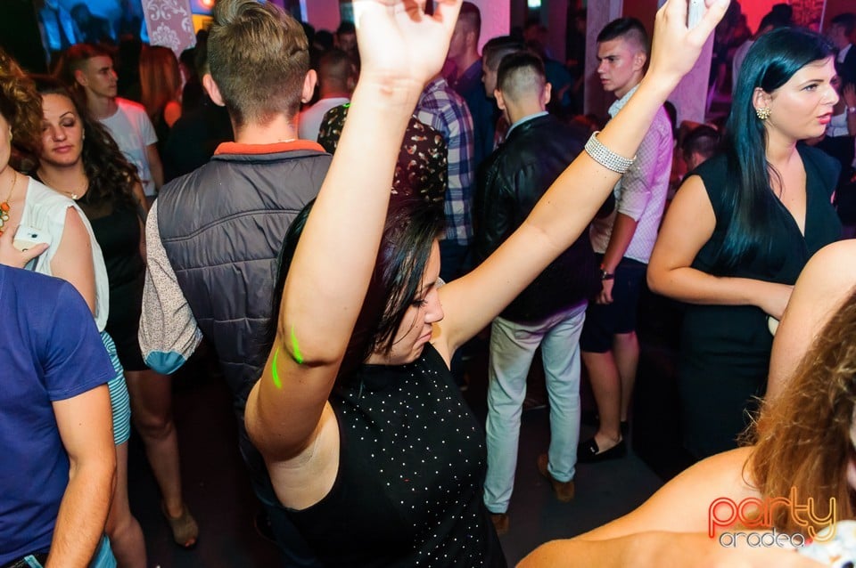 Petrecere alături de Blaga, 