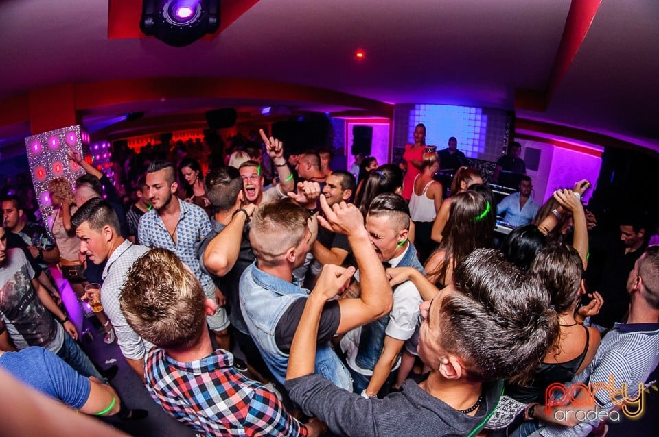 Petrecere alături de Blaga, 