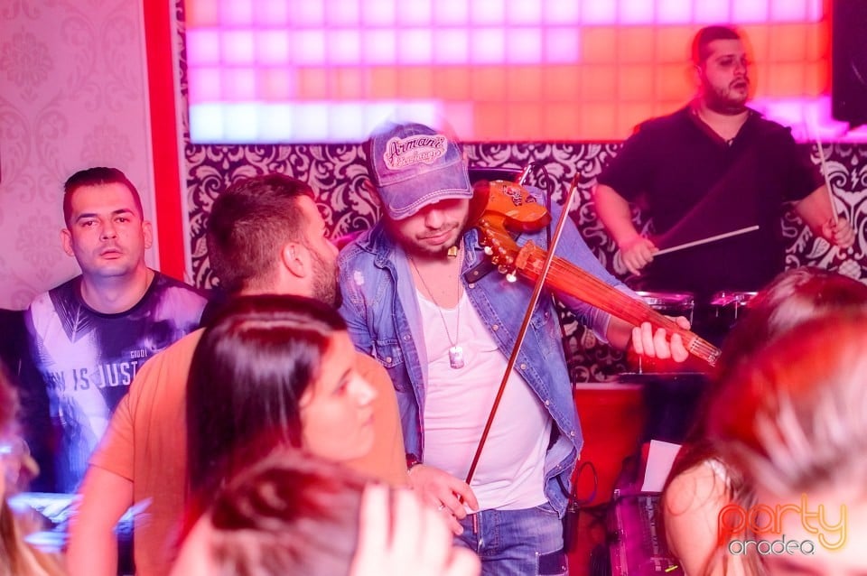 Petrecere alături de Blaga, 