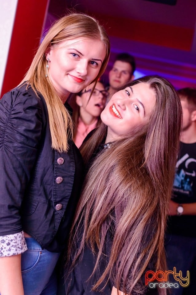 Petrecere alături de Blaga, 