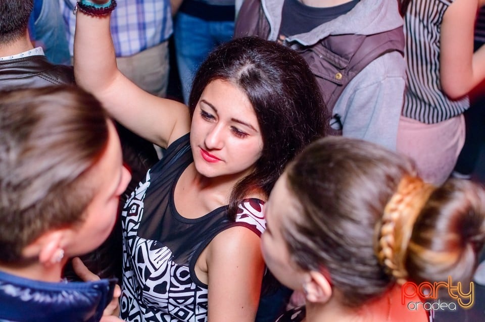 Petrecere alături de Blaga, 