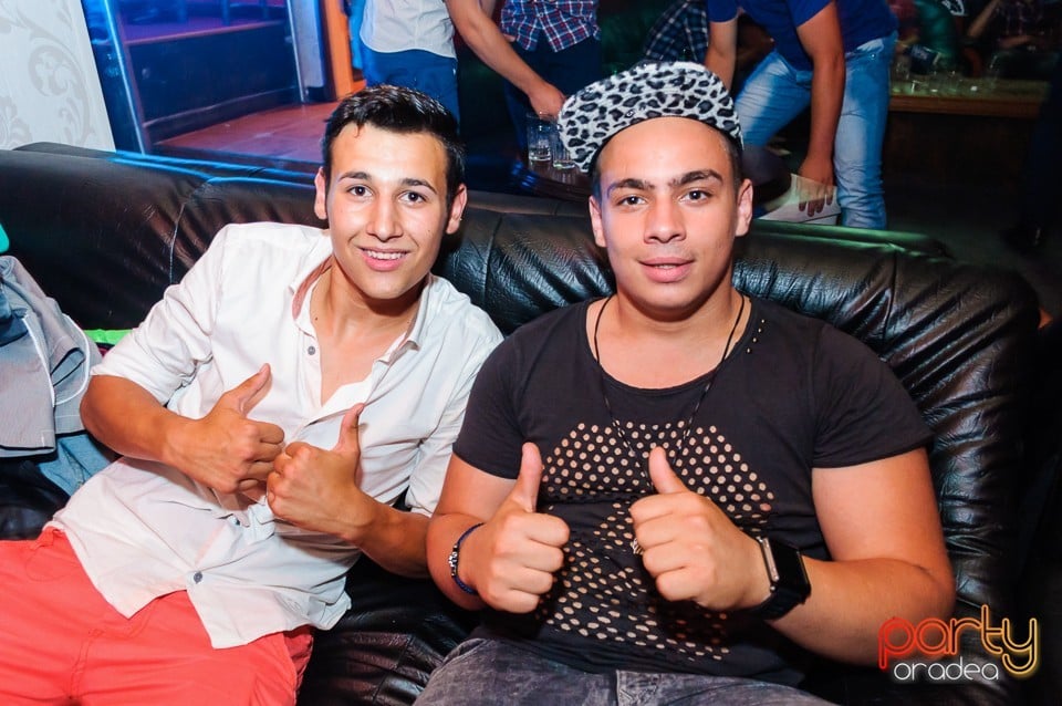 Petrecere alături de Blaga, 