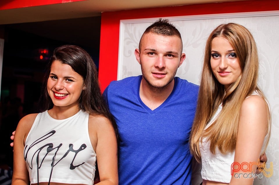 Petrecere alături de Blaga, 