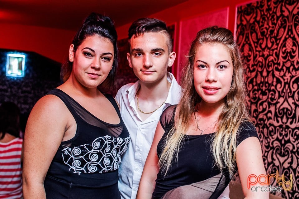 Petrecere alături de Blaga, 