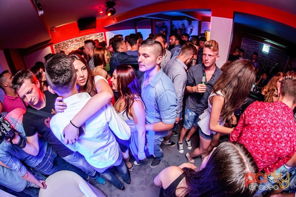 Petrecere alături de Blaga, 