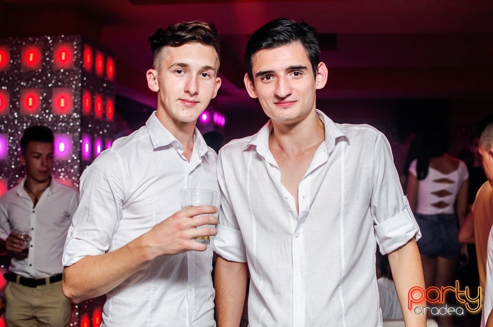 Petrecere alături de Blaga, 