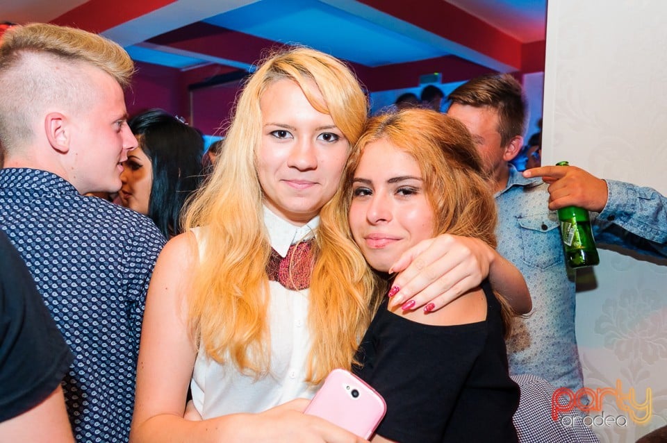 Petrecere alături de Blaga, 