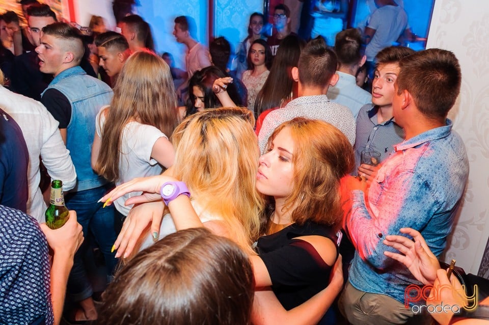 Petrecere alături de Blaga, 