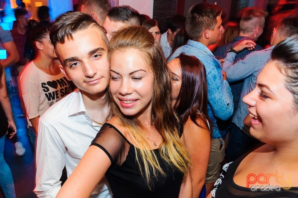 Petrecere alături de Blaga, 