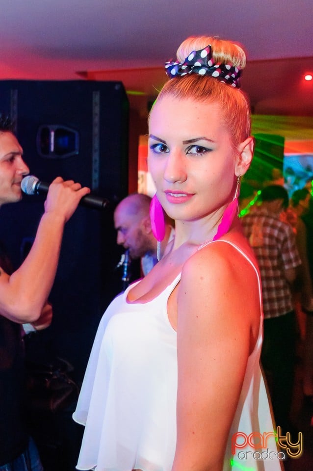 Petrecere alături de Blaga, 