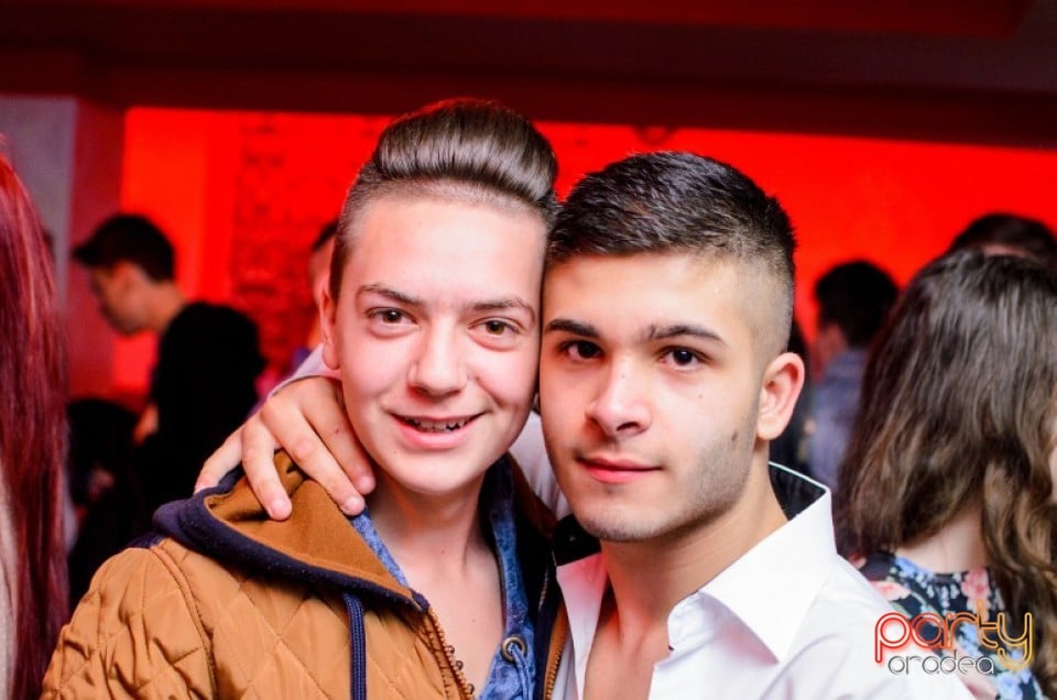 Petrecere alături de Blaga,