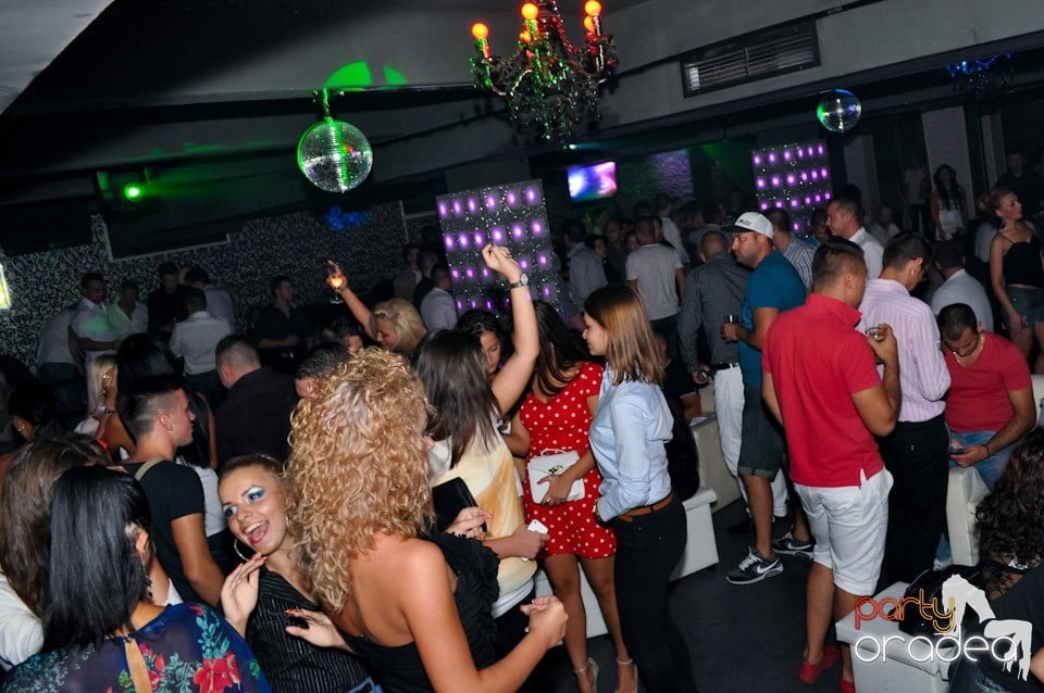 Petrecere alături de Blaga, 