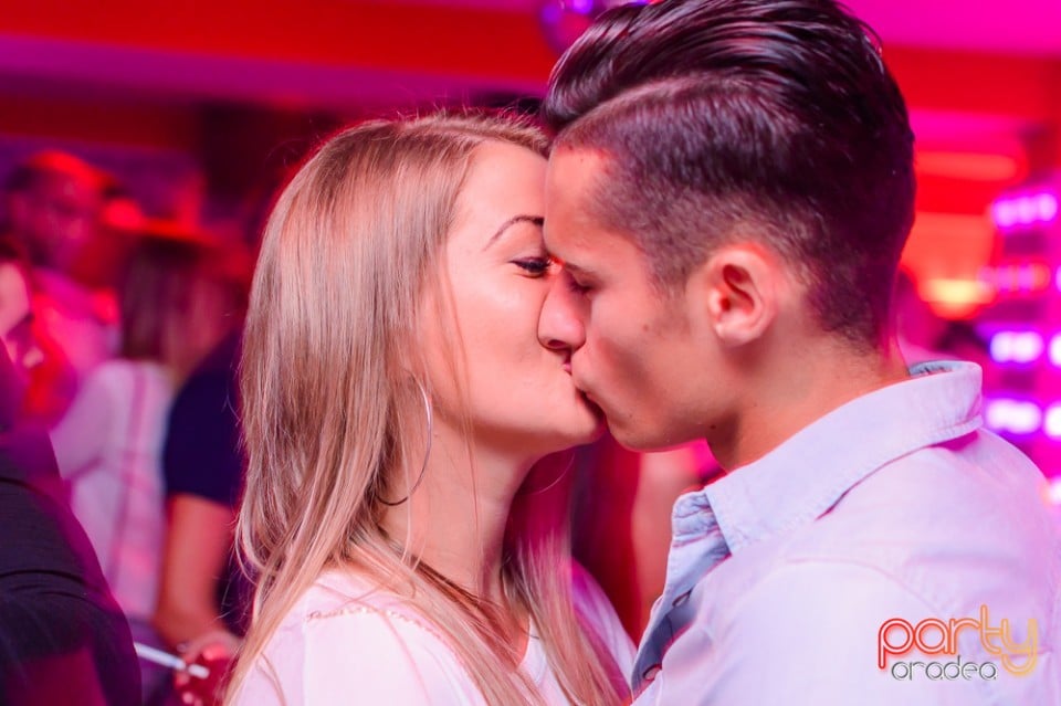 Petrecere alături de Blaga, 