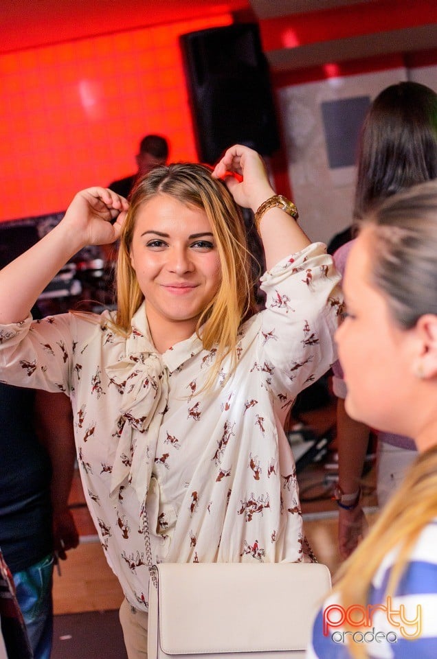 Petrecere alături de Blaga, 