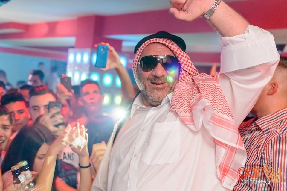 Petrecere alături de Blaga, 