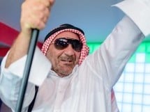 Petrecere alături de Blaga