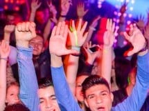 Petrecere alături de Blaga