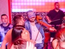 Petrecere alături de Blaga