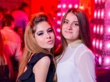 Petrecere alături de Blaga