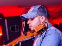 Petrecere alături de Blaga