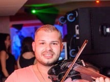 Petrecere alături de Blaga