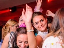 Petrecere alături de Blaga