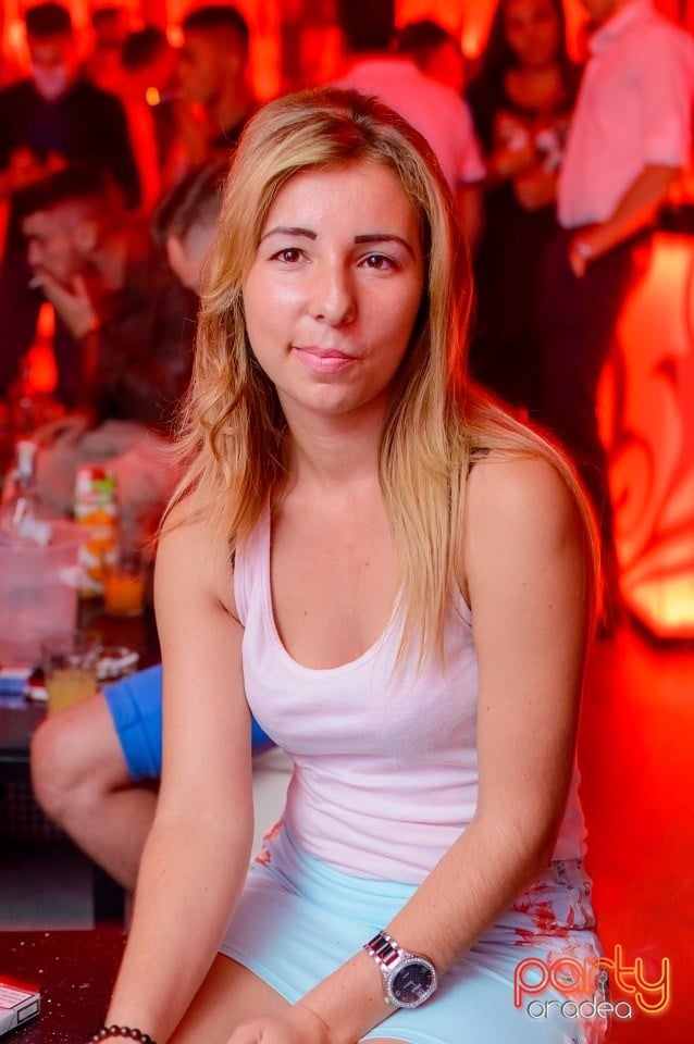 Petrecere alături de Liviu Puştiu, 