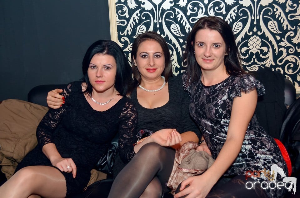 Petrecere aniversară în Club Life, 