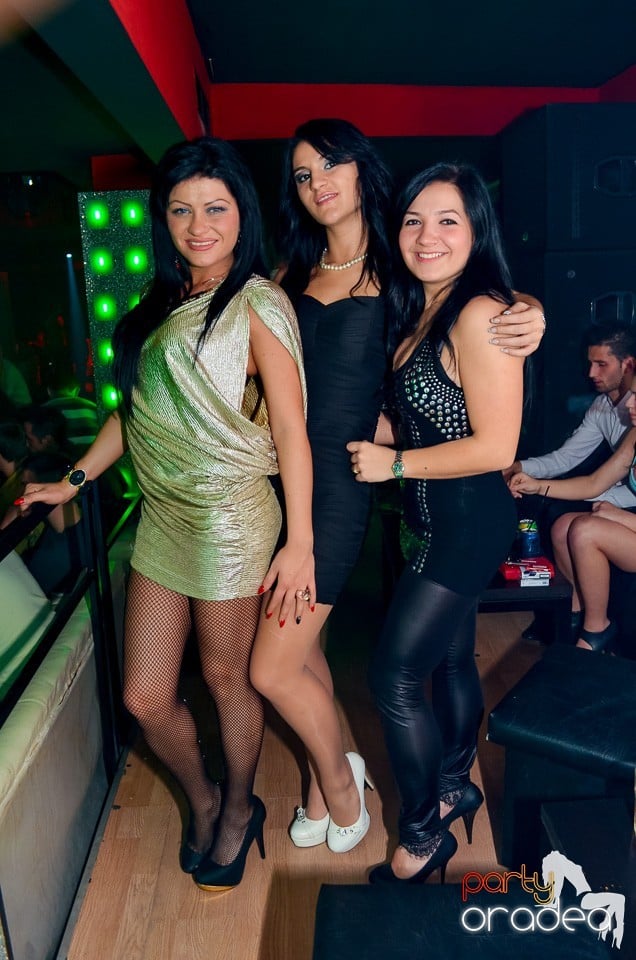 Petrecere aniversară în Club Life, 