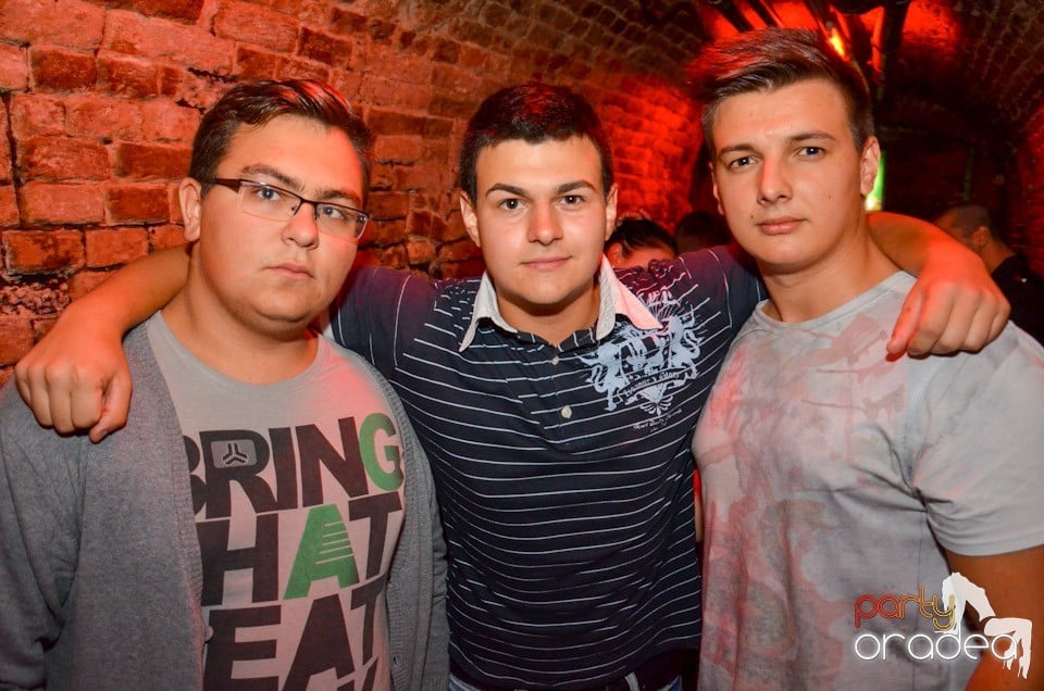 Petrecere Beer Night în Club Escape, 